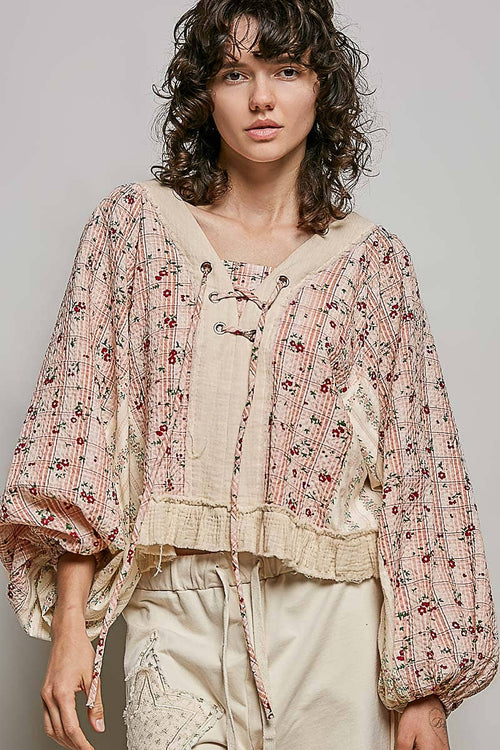 V Neck Floral Ruffle Top GWT448