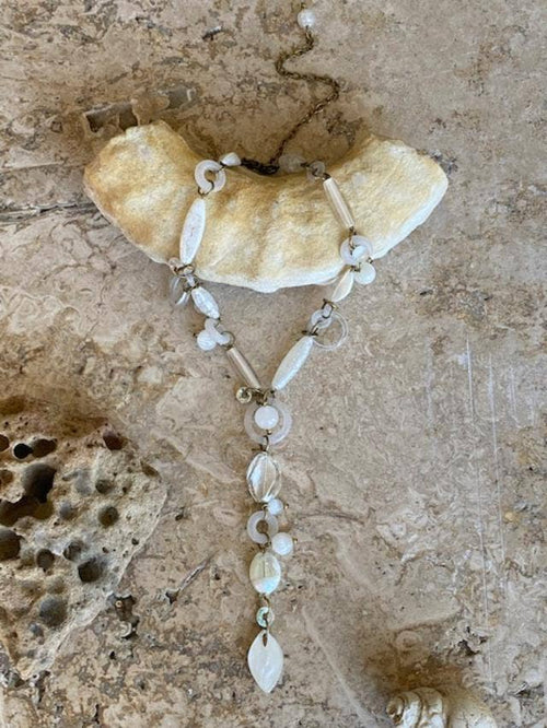 Lumina Y Silhouette Necklace