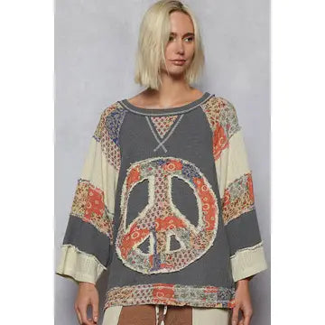 Round Neck Peace Patch Knit Top UKT634