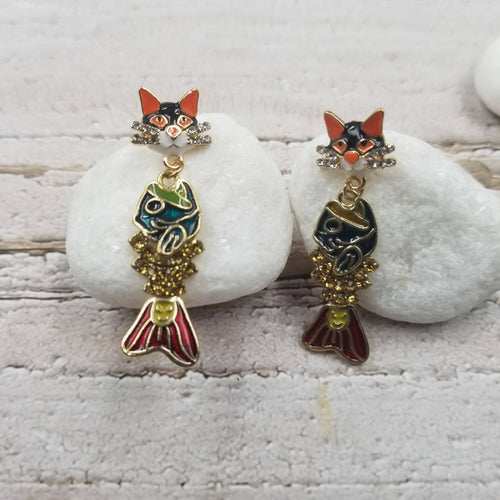 Lovely Alloy Cat And Fish Earrings