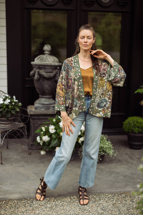 Love Grows Wild Floral Bamboo Cropped Kimono with Bees Pixie