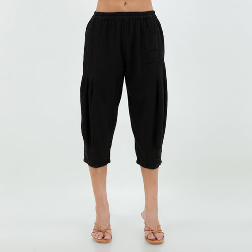 Suzie Capri Pants With Pocket!