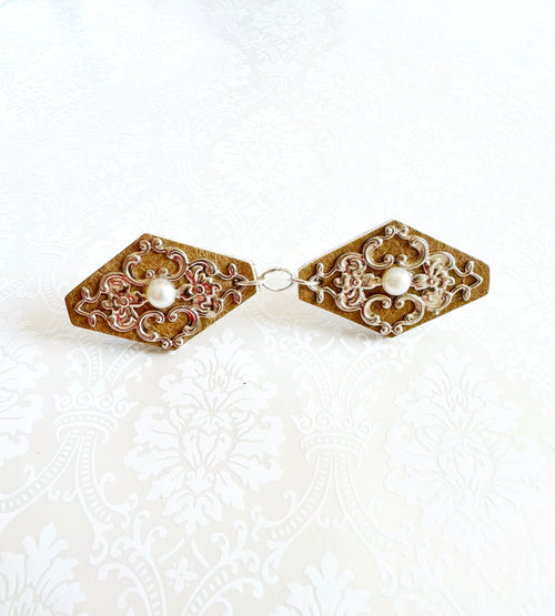 "Romantics" Leather Cinch Clips