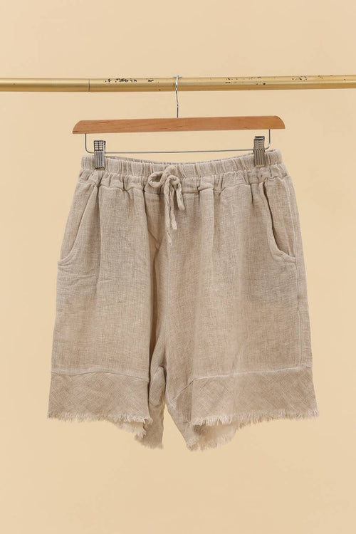 10078 Frayed Edge Shorts with Pockets!