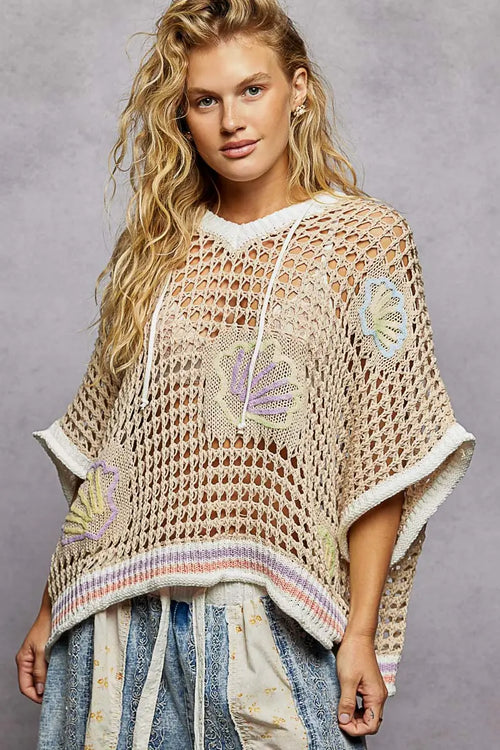 Shell Embroidered Hoodie UST478