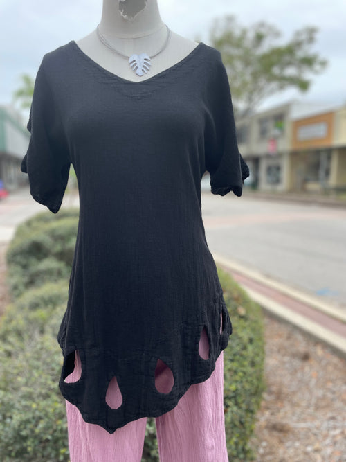 Giselle Keyhole Teardrop Detailed Top SALE
